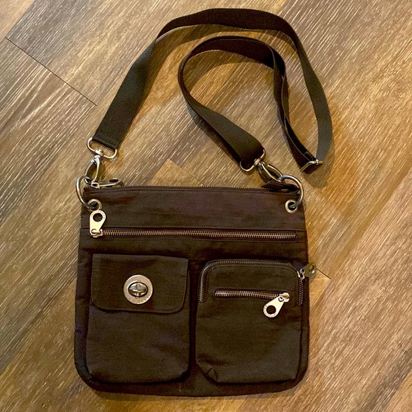 Baggallini Chocolate Brown Crossbody Bag